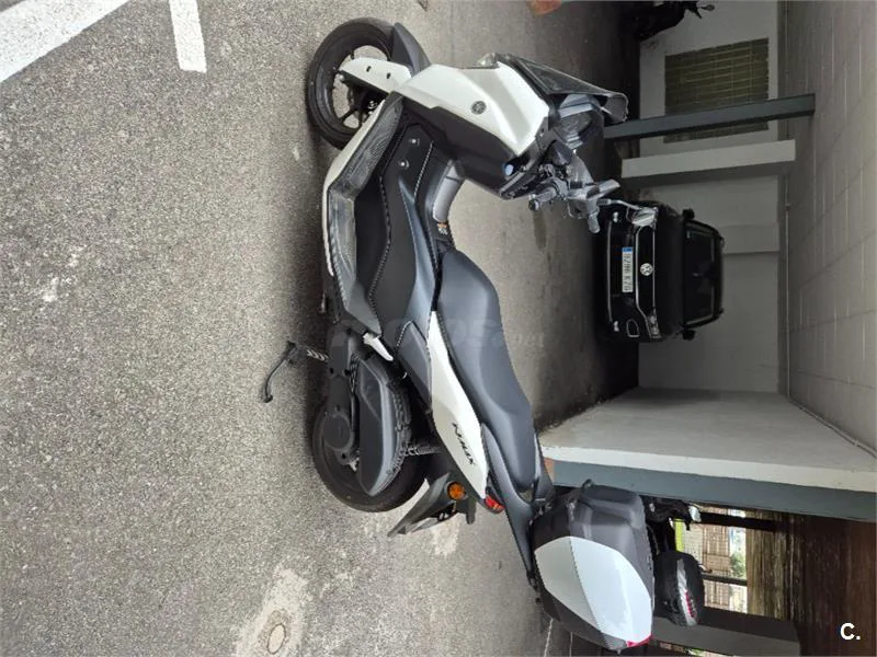 Yamaha NMAX – Vista 5