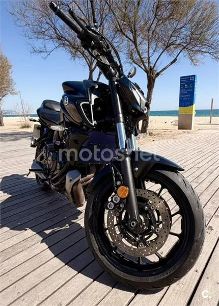 Yamaha MT-07 – Vista 3