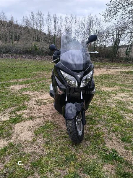 Suzuki Burgman 200 – Vista 3