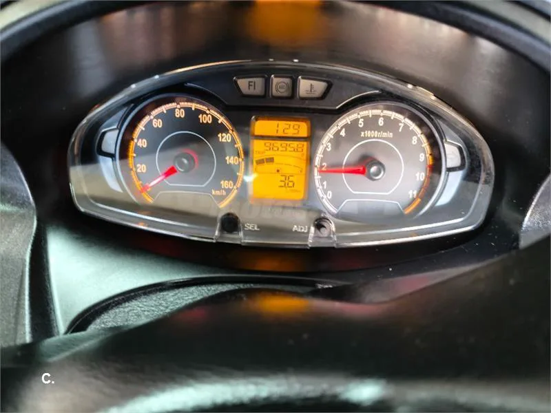 Suzuki Burgman 200 – Vista 5