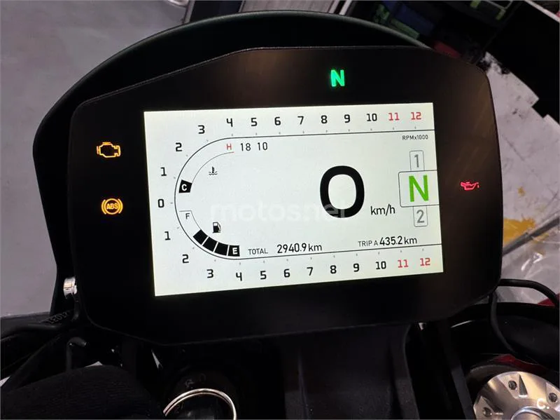 Benelli Leoncino 800 – Vista 4