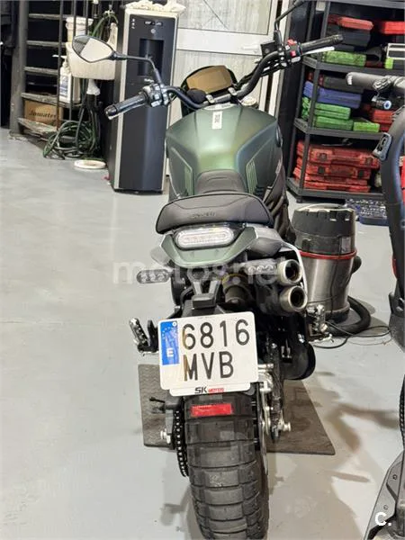 Benelli Leoncino 800 – Vista 5
