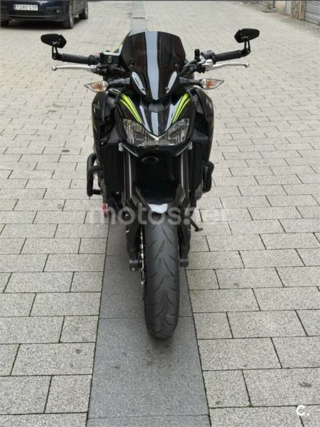 Kawasaki Z 900 – Vista 3