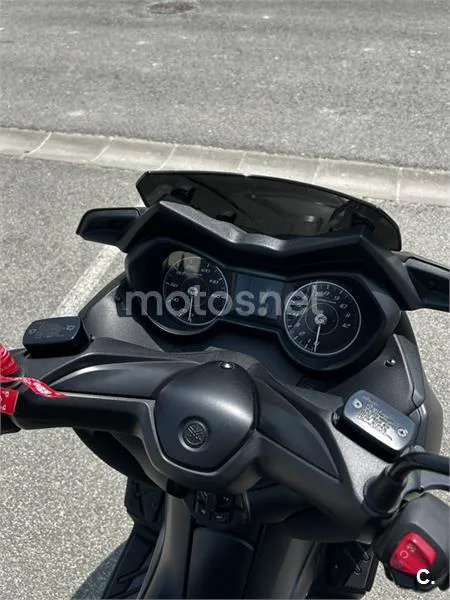 Yamaha XMAX 125 – Vista 11