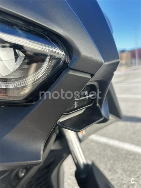 Yamaha XMAX 125 – Vista 18