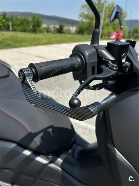 Yamaha XMAX 125 – Vista 7