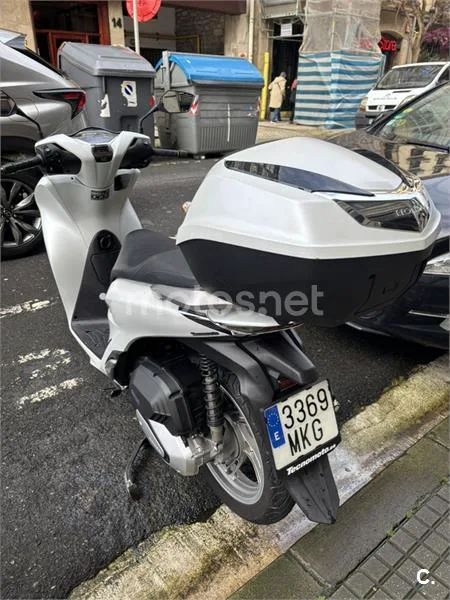 Honda SH125i – Vista 5