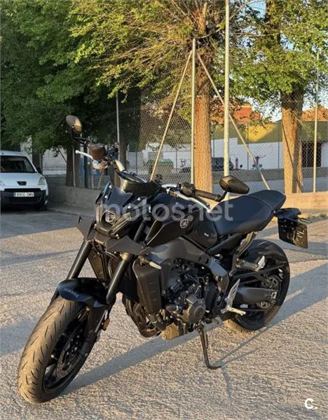 Yamaha MT-09 – Vista 4