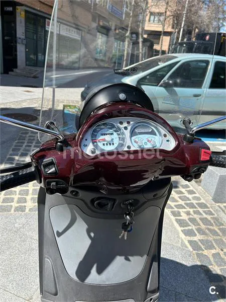Piaggio Beverly 500 – Vista 2