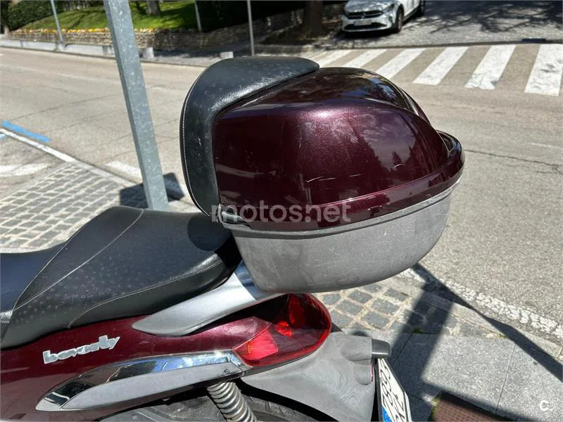 Piaggio Beverly 500 – Vista 5