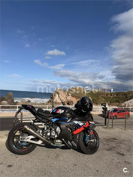 BMW M 1000 RR – Vista 2