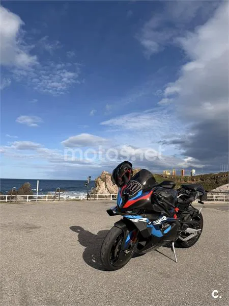 BMW M 1000 RR – Vista 3