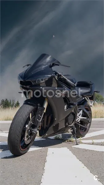 Yamaha R6 – Vista 3