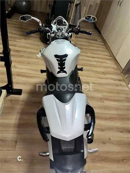 Honda CB 600 F – Vista 4