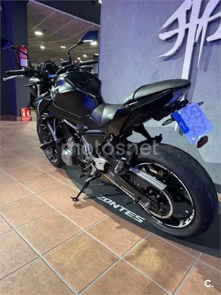 Kawasaki Z650 – Vista 11
