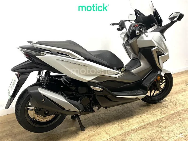Honda Forza 350 – Vista 10