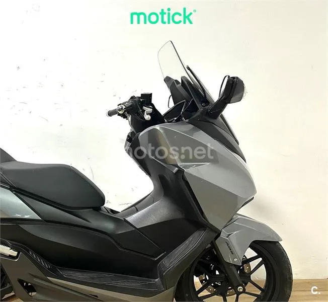 Honda Forza 125 – Vista 3