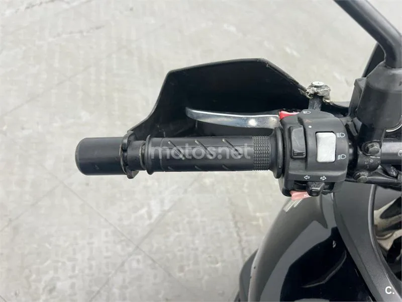 Suzuki V-Strom 1000 – Vista 12