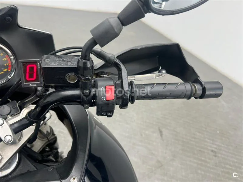 Suzuki V-Strom 1000 – Vista 14