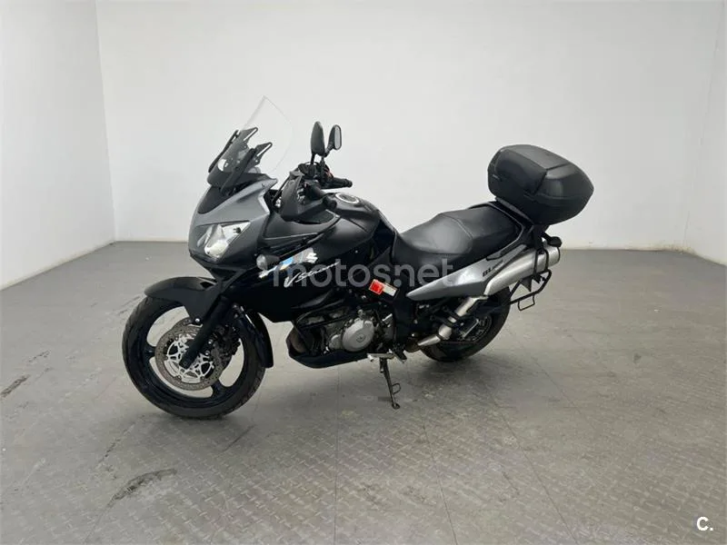 Suzuki V-Strom 1000 – Vista 4