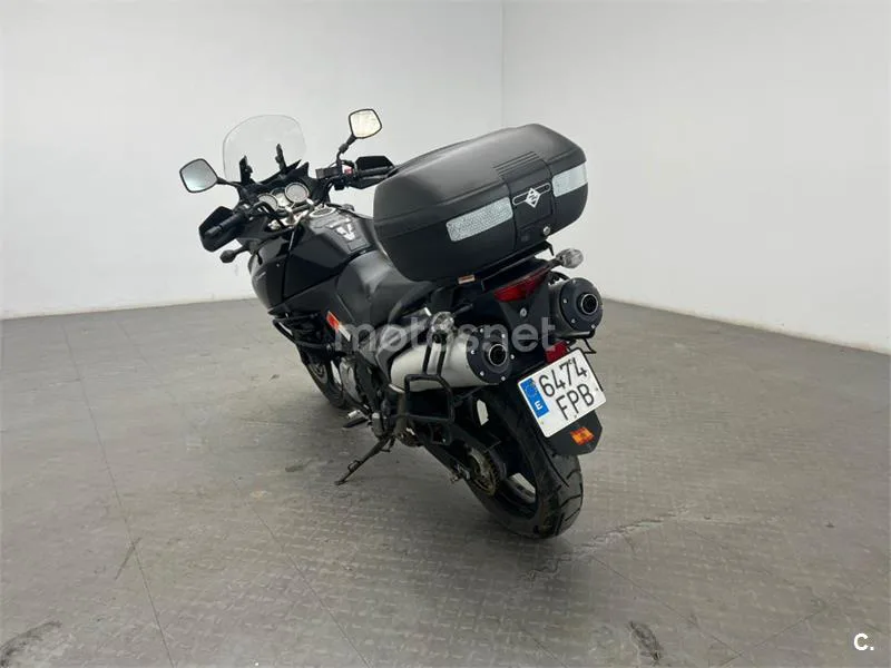 Suzuki V-Strom 1000 – Vista 6