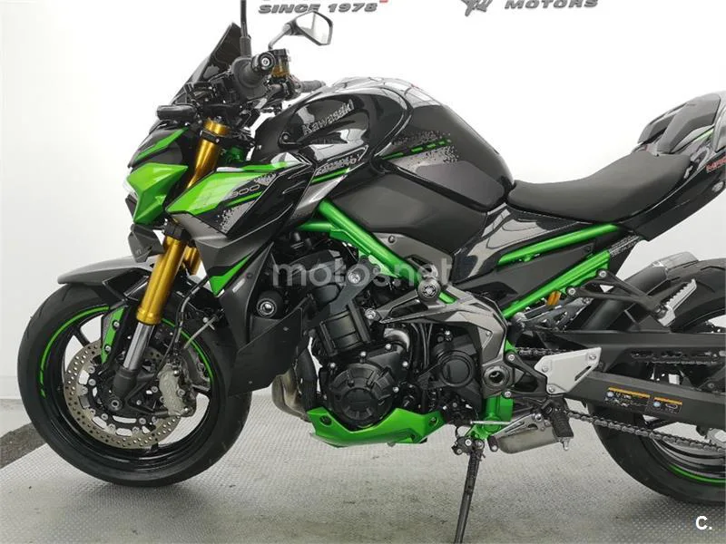 Kawasaki Z900 – Vista 20