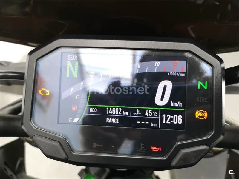 Kawasaki Z900 – Vista 10