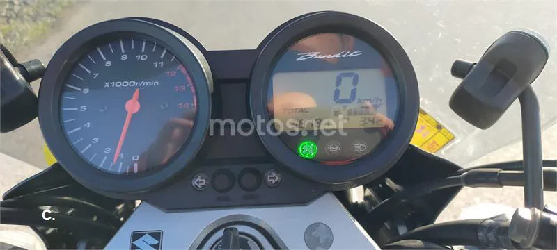 Suzuki GSF Bandit 650 – Vista 4