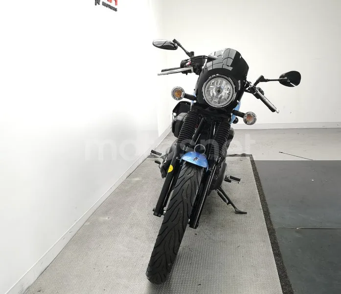 Yamaha XV 950 Racer – Vista 16