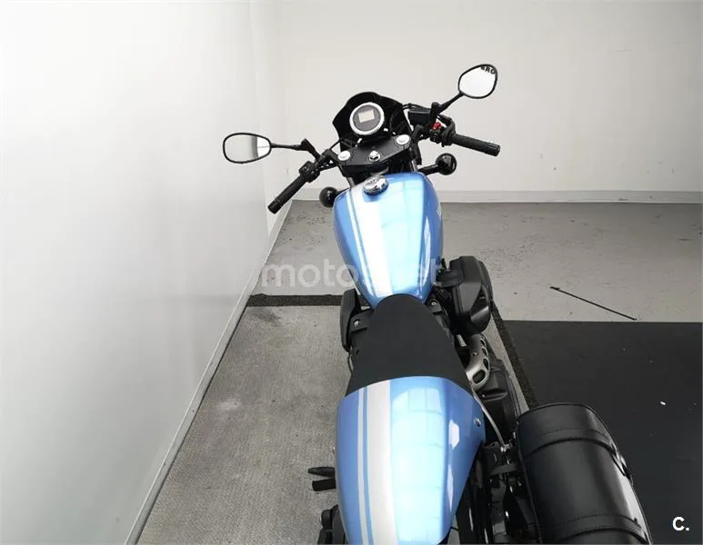 Yamaha XV 950 Racer – Vista 7