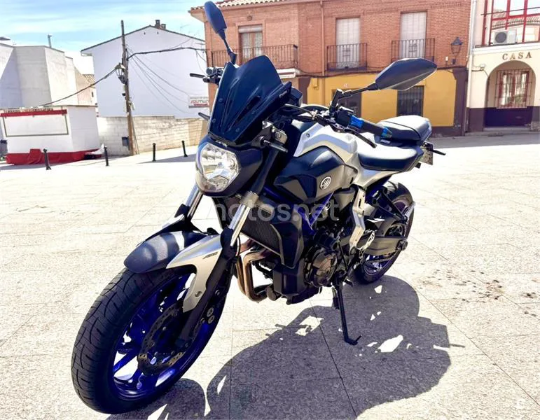 Yamaha MT-07 – Vista 2