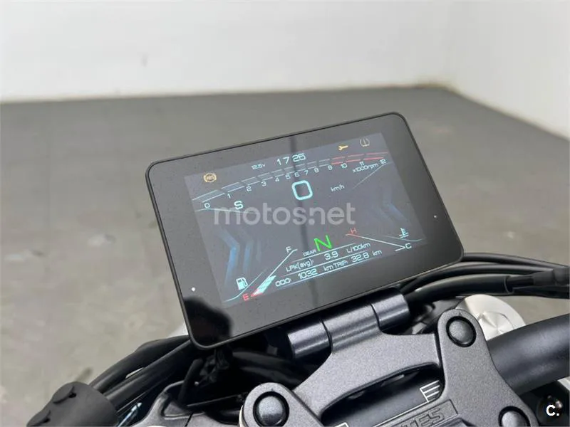 Zontes 350 R – Vista 13
