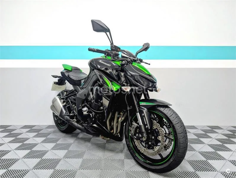Kawasaki Z1000 – Vista 3