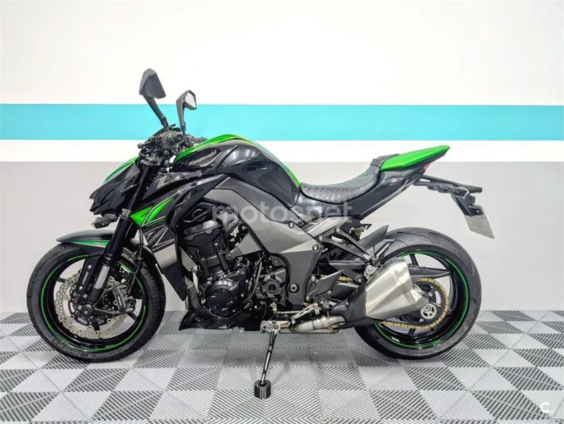 Kawasaki Z1000 – Vista 5