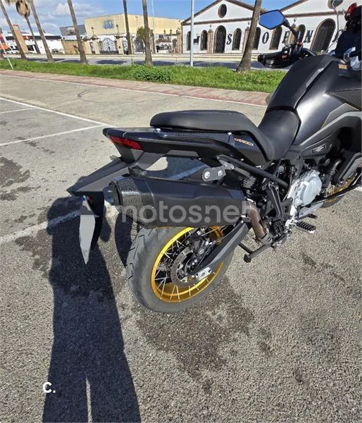 Voge 900 DSX – Vista 6