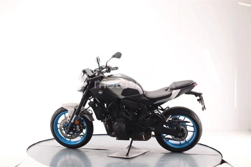Yamaha MT-07 – Vista 4