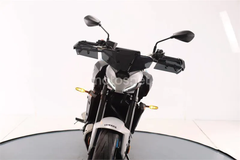 Yamaha MT-07 – Vista 6