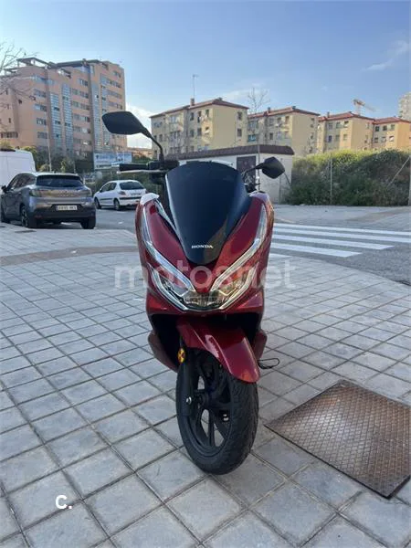 Honda PCX 125 – Vista 2
