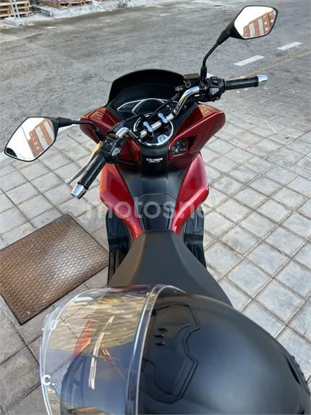 Honda PCX 125 – Vista 4