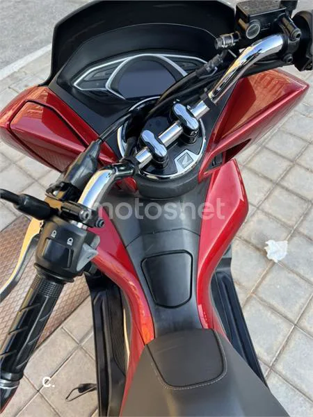 Honda PCX 125 – Vista 6