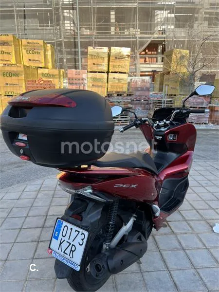 Honda PCX 125 – Vista 10