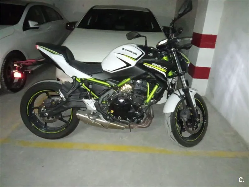 Kawasaki Z650 – Vista 2