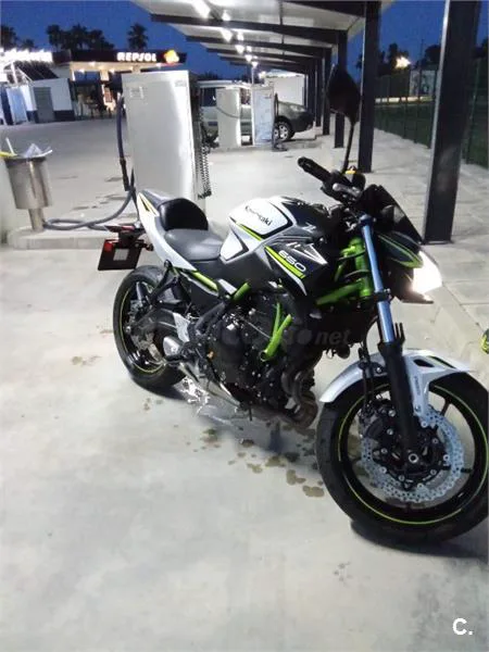 Kawasaki Z650 – Vista 3
