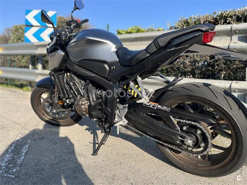 Honda CB 650 R – Vista 3