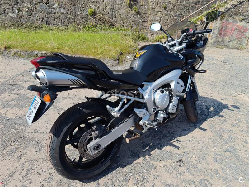 Yamaha FZ6 Fazer – Vista 2
