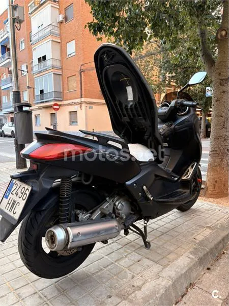 Yamaha XMAX 250 – Vista 9