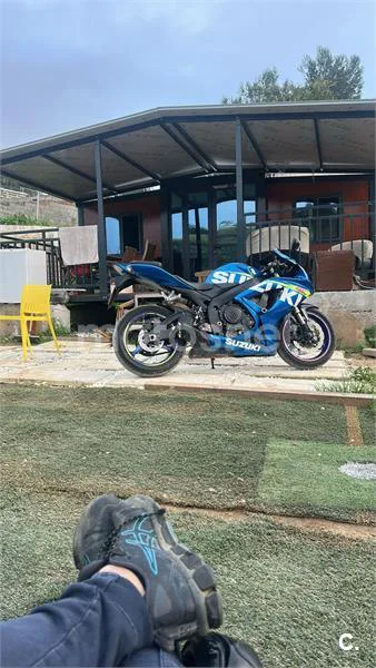 Suzuki GSX-R600 - Vista 3