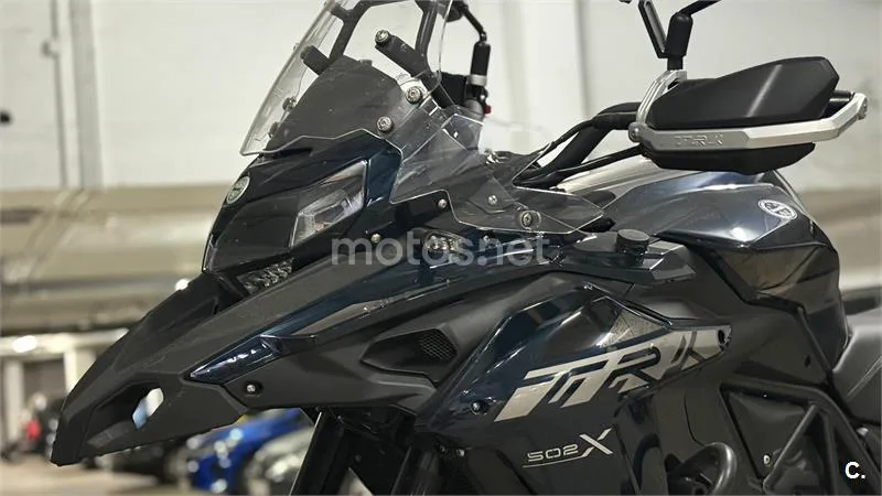 Benelli TRK 502 – Vista 6