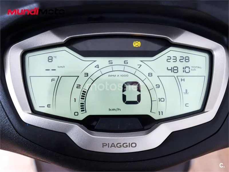 Piaggio Beverly – Vista 12