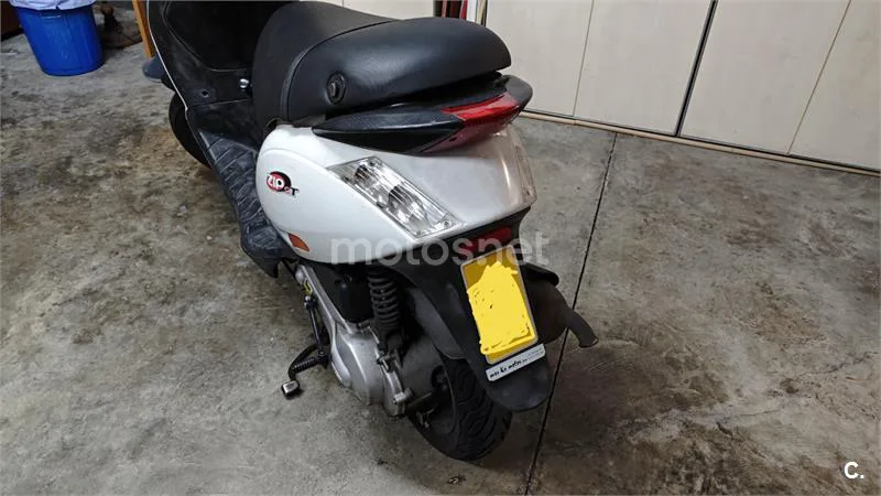 Piaggio ZIP 50 2T – Vista 3